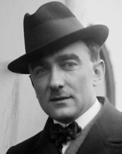 Black and white photo of Szymanowski